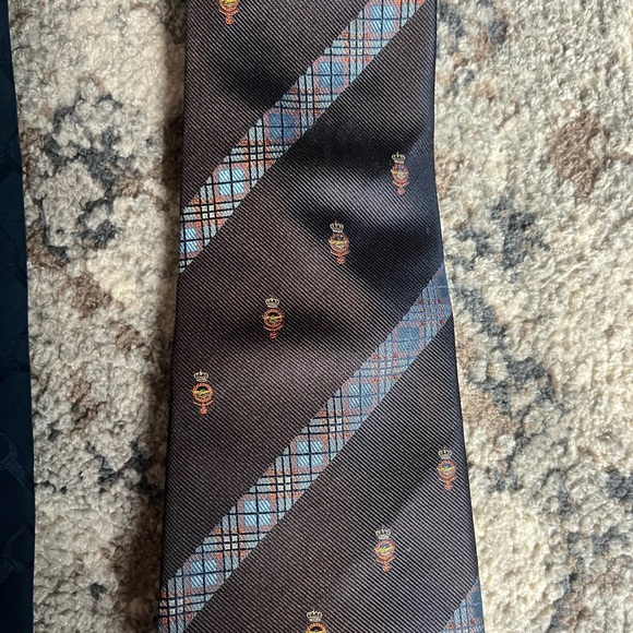 Lot of 3 Louis International Ties - Picture 3 of 5